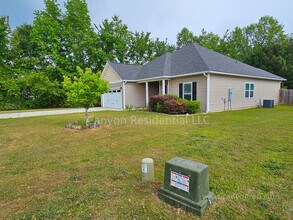 289 Hogart St in Raeford, NC - Building Photo - Building Photo