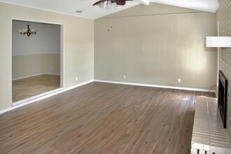 1524 Timber Creek Dr in Tyler, TX - Building Photo - Building Photo