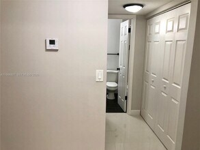 5530 N Lakewood Cir in Margate, FL - Building Photo - Building Photo