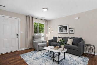 18447 Sharon Ln, Unit SI ID1032337P in Roseville, MI - Foto de edificio - Building Photo