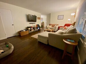 7622-7624 Main St in Kansas City, MO - Building Photo - Building Photo