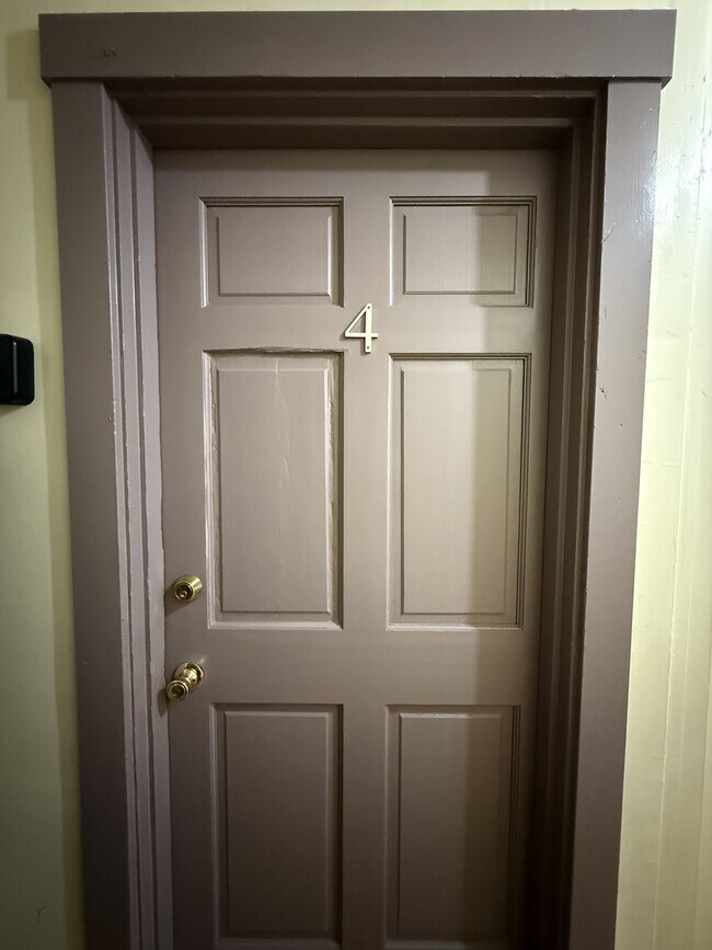 property at 915 Chartiers Ave