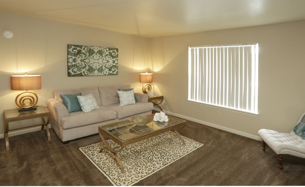Ashton Pines Apartments in Shreveport, LA - Building Photo