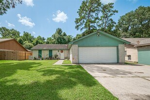 7010 Foxmar Ln in Humble, TX - Building Photo