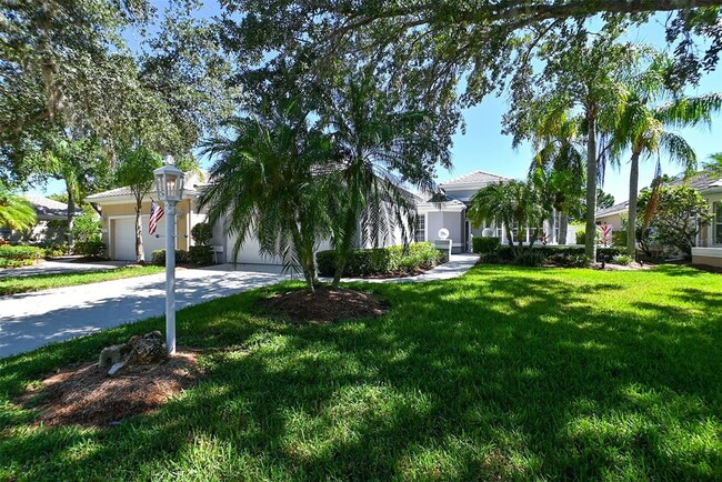 7131 Kensington Ct in Bradenton, FL - Foto de edificio - Building Photo