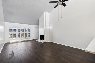 9539 Highland View Dr in Dallas, TX - Building Photo - Building Photo