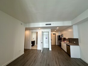 114 NE 22nd St, Unit A2 in Miami, FL - Building Photo - Building Photo