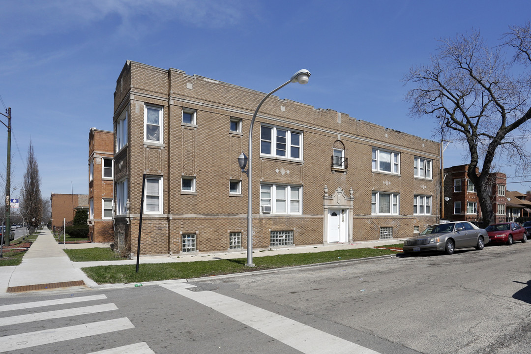 5538 W Potomac Ave in Chicago, IL - Building Photo