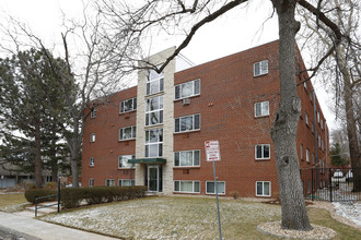 Imperial House Apartments in Boulder, CO - Building Photo - Building Photo