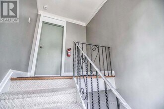 66 Queensbury Ave in Toronto, ON - Building Photo - Building Photo