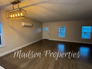 2127 Hewitt Ave in Oroville, CA - Building Photo - Building Photo