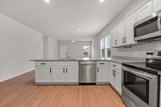 14606 Hackamore Wy in Elmendorf, TX - Building Photo - Building Photo