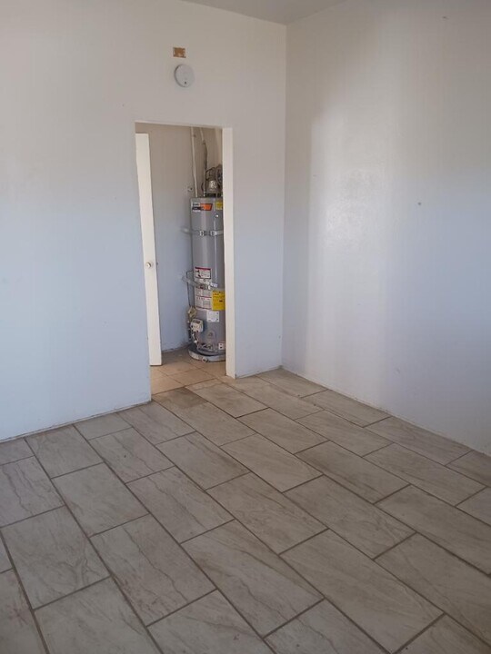 430 S Washington St in Modesto, CA - Building Photo