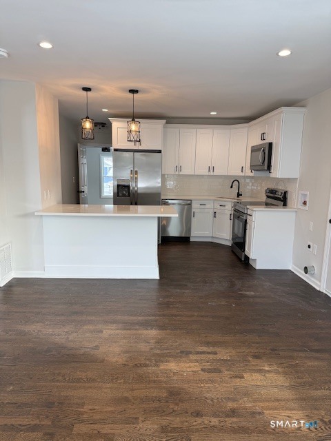 349 Marlborough Terrace in Fairfield, CT - Building Photo - Building Photo