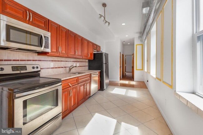 property at 1704 W Girard Ave