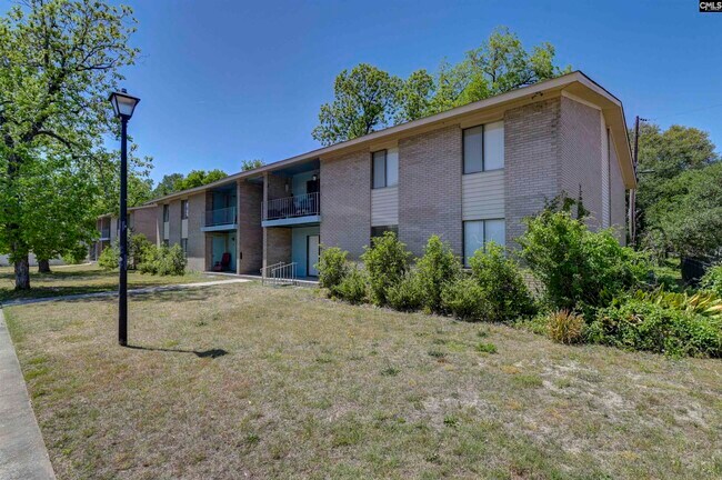 329 W Main St in Lexington, SC - Building Photo - Building Photo