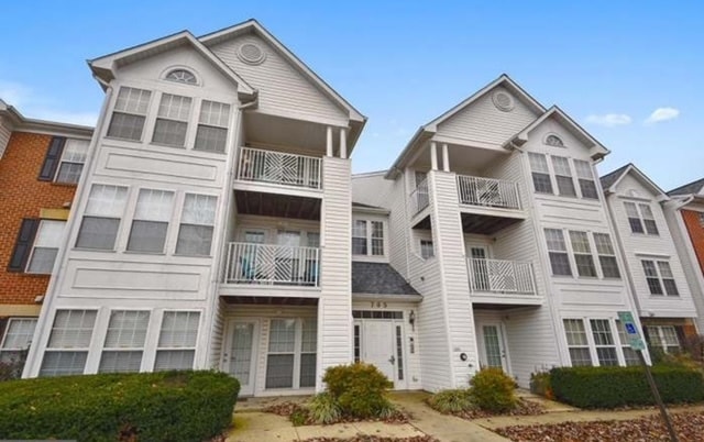 705 Harvest Run Dr, Unit 203 in Odenton, MD - Building Photo - Building Photo