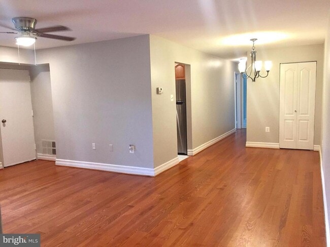 401 N Beauregard St, Unit Mayflower II in Alexandria, VA - Building Photo - Building Photo