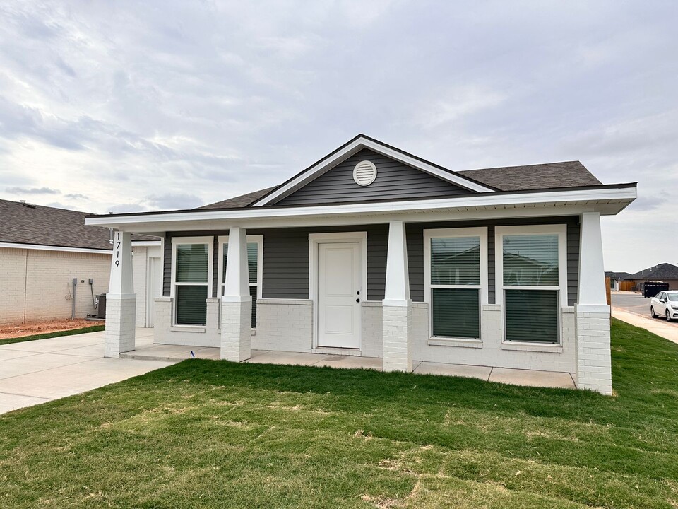 1719 132nd St in Lubbock, TX - Building Photo