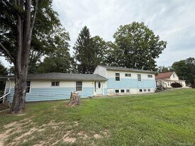 1265 US-6 in Port Jervis, NY - Building Photo