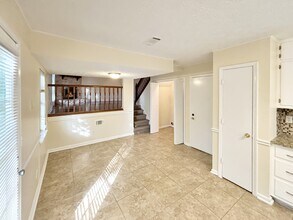 5435 Brandon Ct in Stone Mountain, GA - Building Photo - Building Photo