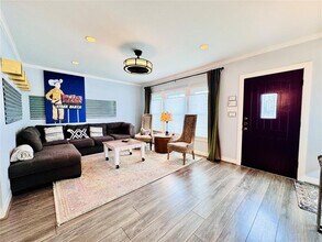 1029 Usener St in Houston, TX - Building Photo - Building Photo