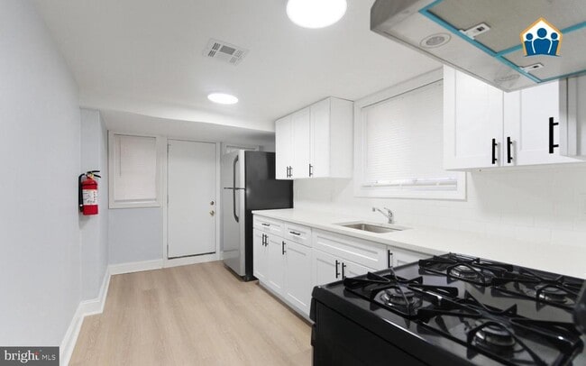 property at 2625 Braddock St