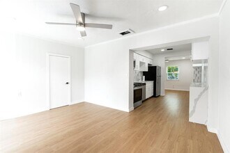 1640 NW 6th Ave in Fort Lauderdale, FL - Building Photo - Building Photo