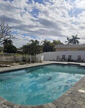 5881 SW 15th St in Plantation, FL - Building Photo - Building Photo