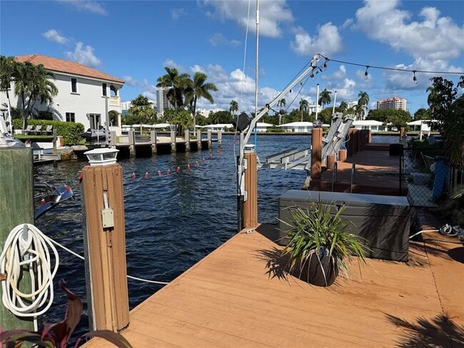 2787 SE 14th St in Pompano Beach, FL - Building Photo - Building Photo