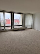 200 Locust St, Unit 6C in Philadelphia, PA - Building Photo - Building Photo