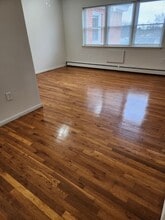 17 Westover Ave Sidebrook Associates in Caldwell, NJ - Building Photo - Building Photo