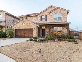 423 Palacio St in Irving, TX - Building Photo