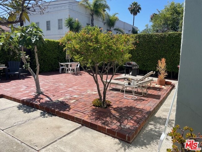 property at 3315 Caroline Ave