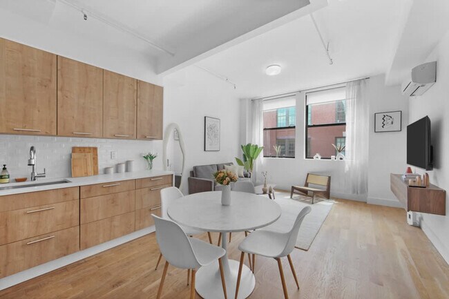 517 W 45th St in New York, NY - Building Photo - Building Photo