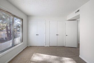 Harbour Landing in Columbia, SC - Foto de edificio - Interior Photo