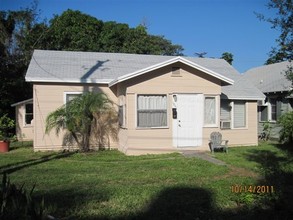 Stanton-Pender of Miami Rd. in Fort Lauderdale, FL - Building Photo - Building Photo