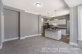 893 Hudson Rd in St. Paul, MN - Building Photo - Building Photo