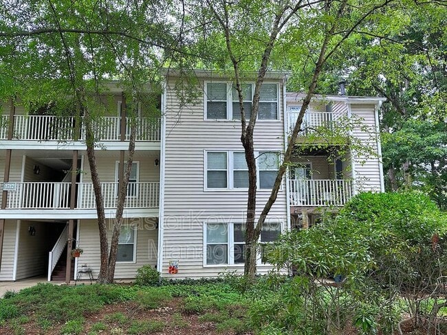 1312 Hillbrow Ln in Raleigh, NC - Building Photo - Building Photo