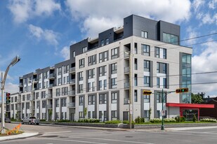 526 74E Av in Laval, QC - Building Photo