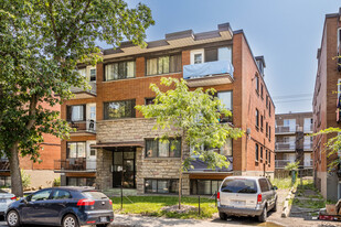 660 Du Mont-Cassin Av in Montréal, QC - Building Photo