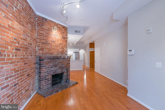 1352 Kenyon St NW in Washington, DC - Building Photo - Building Photo