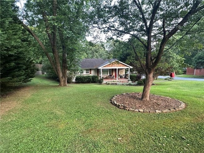 1400 Quarles Ave SE in Smyrna, GA - Building Photo - Building Photo
