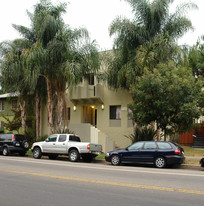 1515 Silver Lake Blvd Apartments