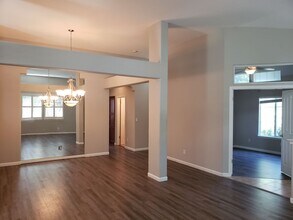 7251 Noah Ct in Sparks, NV - Building Photo - Building Photo