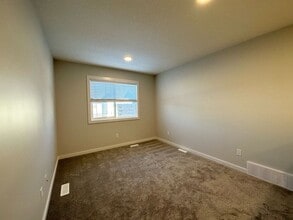 20736-20724 24 Ave NW in Edmonton, AB - Building Photo - Building Photo