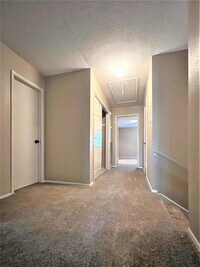 2146 Hazlitt Dr photo'