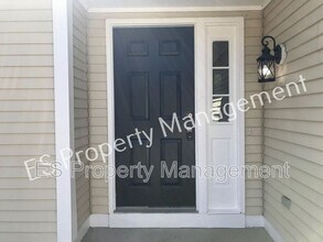 5535 Freedom Ct in Indianapolis, IN - Building Photo - Building Photo