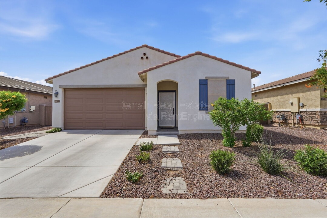 13300 N 141st Ln in Surprise, AZ - Building Photo