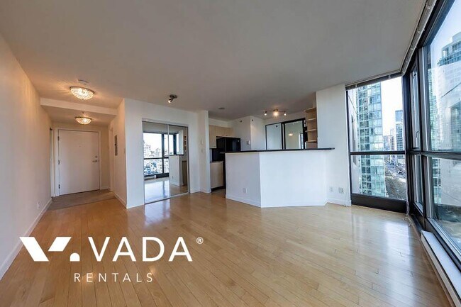 1331 Alberni St in Vancouver, BC - Building Photo - Building Photo